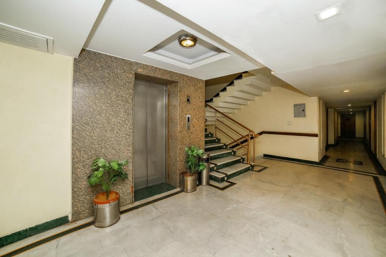 Oyo-22953酒店住房 瓜廖尔 外观 照片